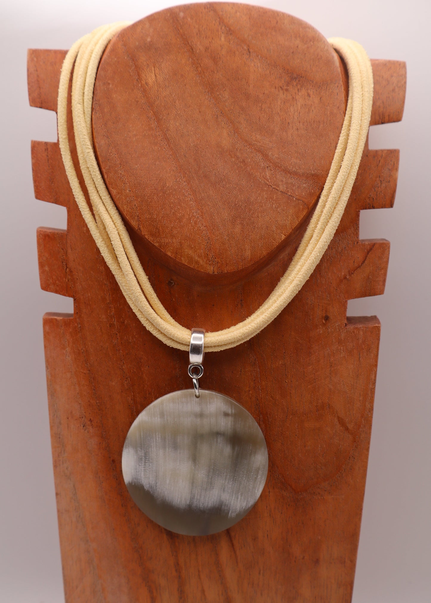 Collar Bastet / Crema