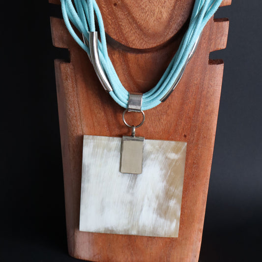 Collar Mut Celeste