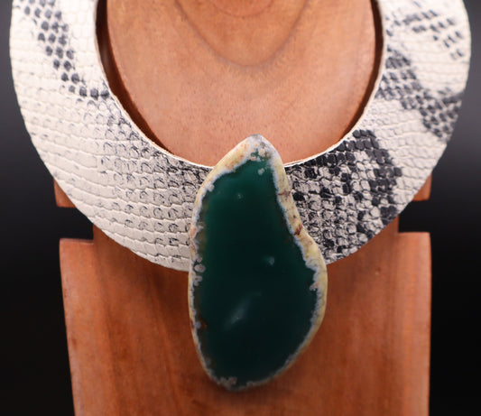 Collar Amenet / Serpiente Blanca