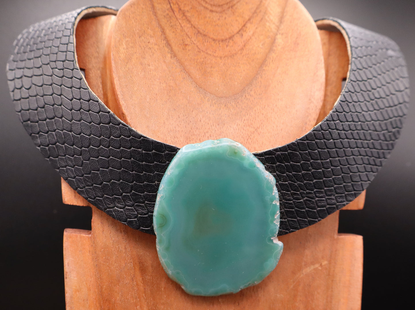 Collar Amenet / Serpiente Negra
