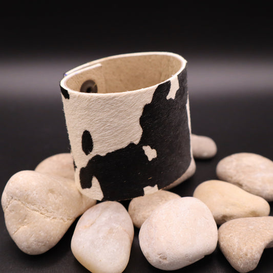 Brazalete Anuk / Vaca Pelos
