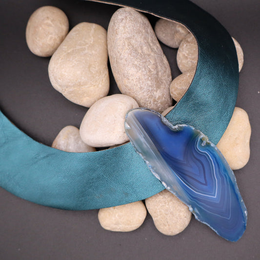 Collar Amenet / azul petróleo