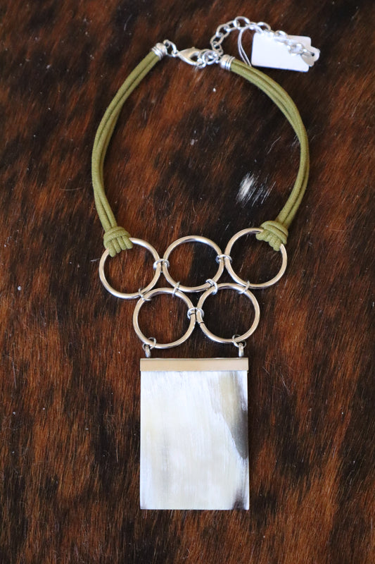 Collar Asta Red Metalica