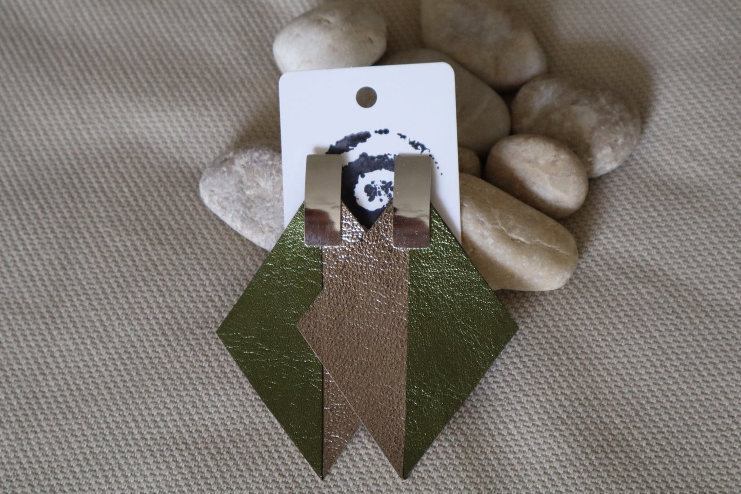Pendientes Aire verde/dorado plomo