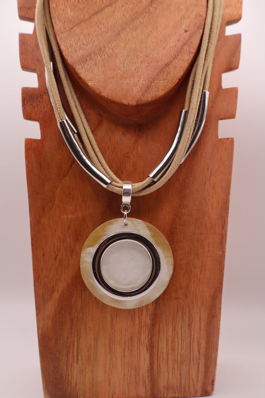 Collar Bastet 02 Plata / Tostado