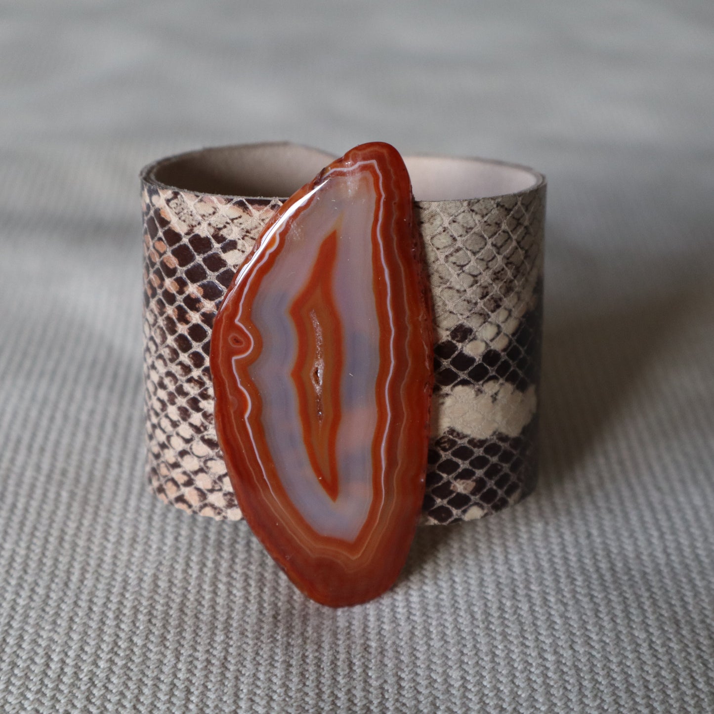 Brazalete Anuk / Serpiente Rosa