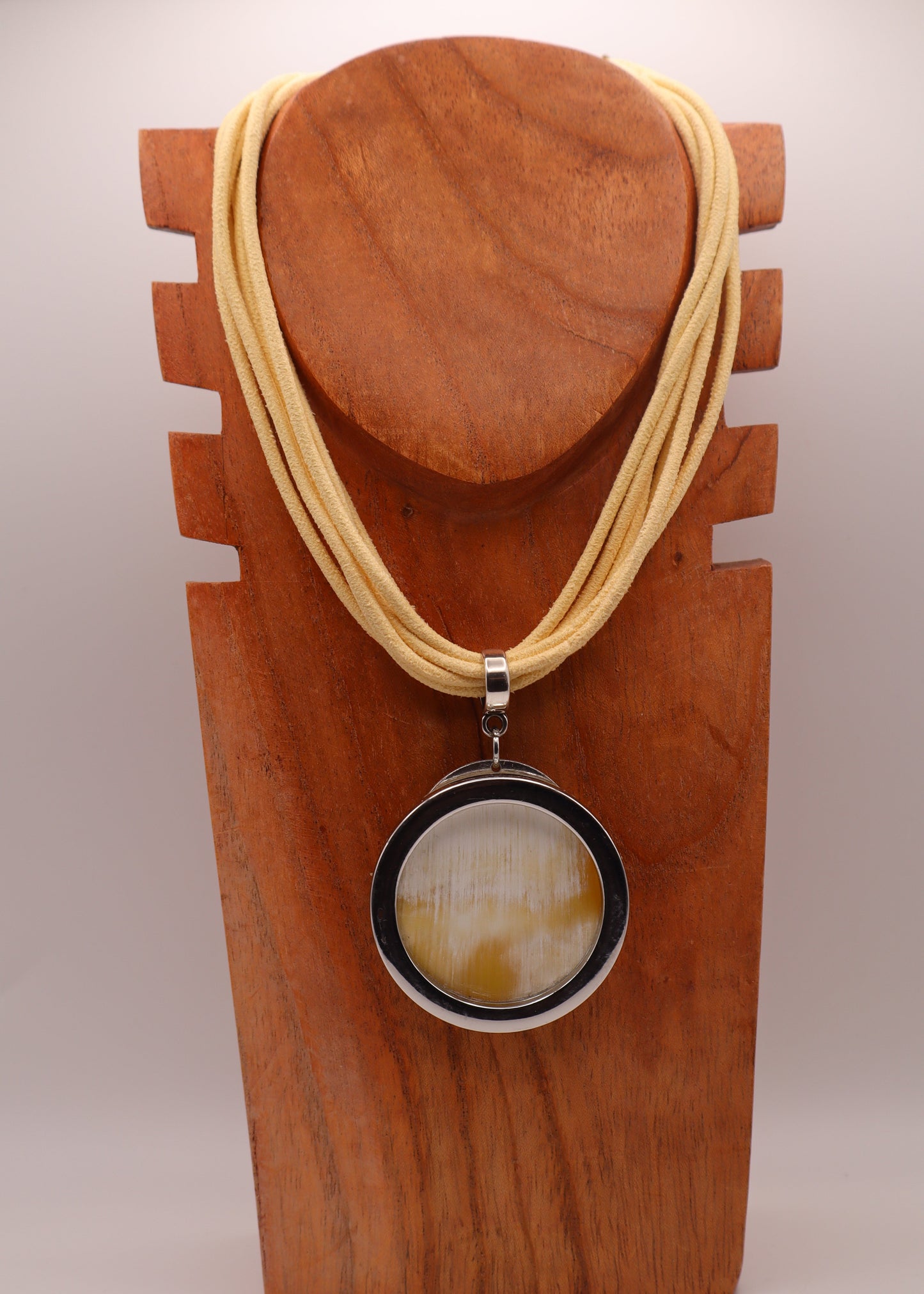 Collar Nilo / Crema