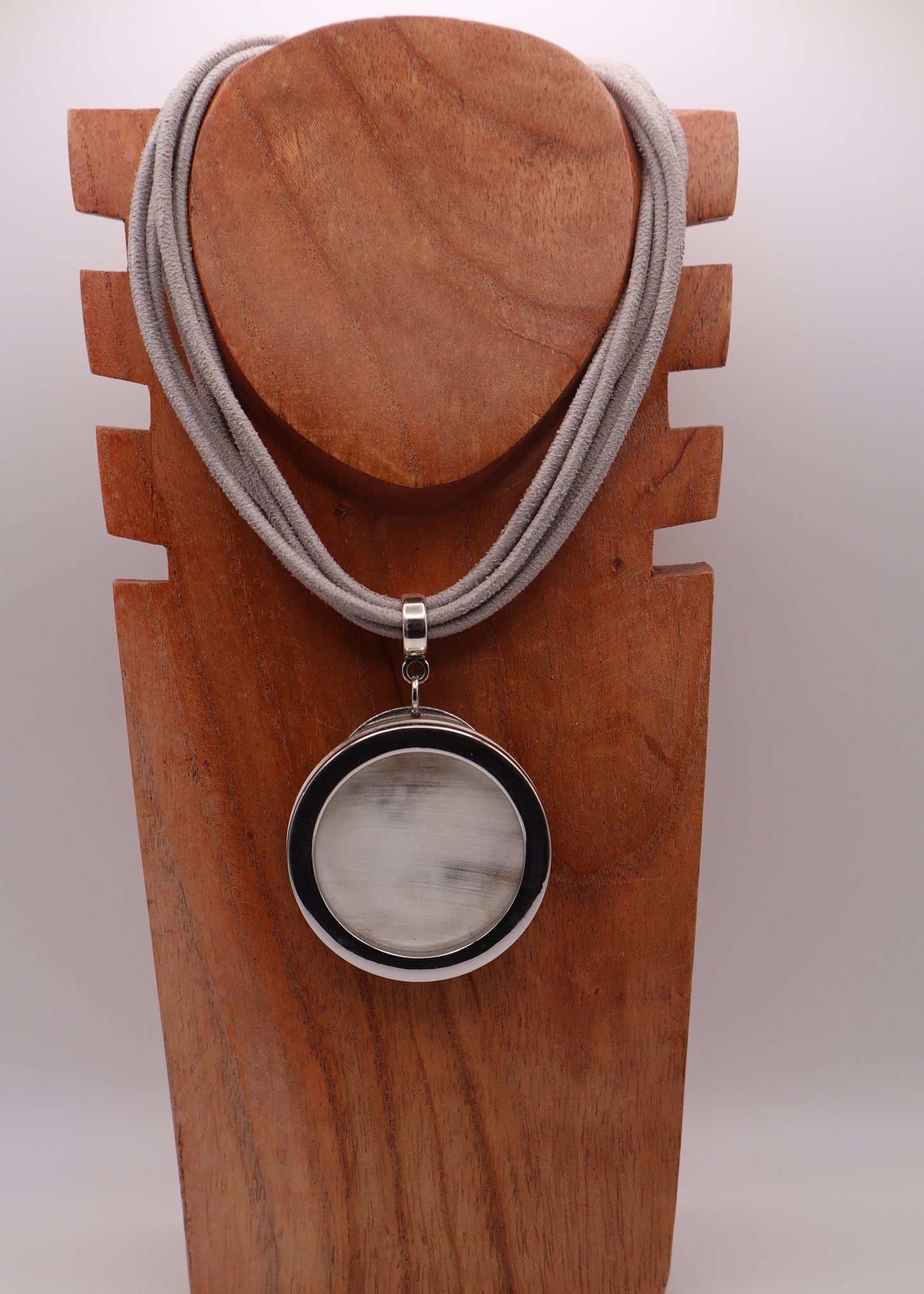 Collar Nilo / Gris