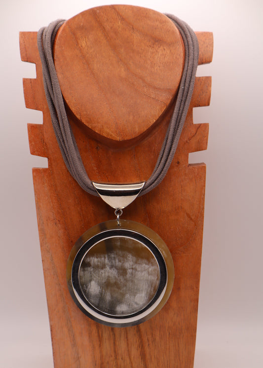 Collar Amon / Grafito